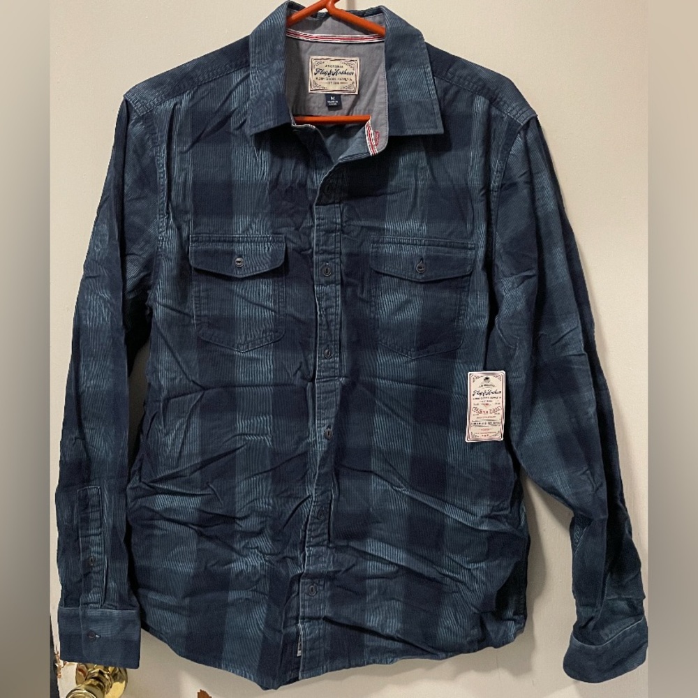 Flag & Anthem Men’s Plaid Button-Up Long Sleeve Shirt Navy Blue Size Medium NWT